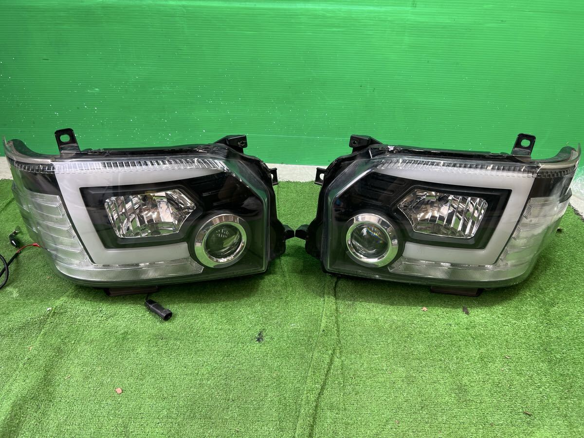 ★即決★ハイエース 200系 4型以降~ 社外 ヘッドライト SONAR ソナー 左右セット SK3471-HAC14★点灯確認済★中古品★拍卖