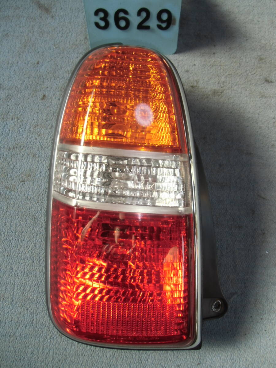 A3629:ミラ ジーノ/L700S⑧ミニライト 左テールライト 中古品拍卖