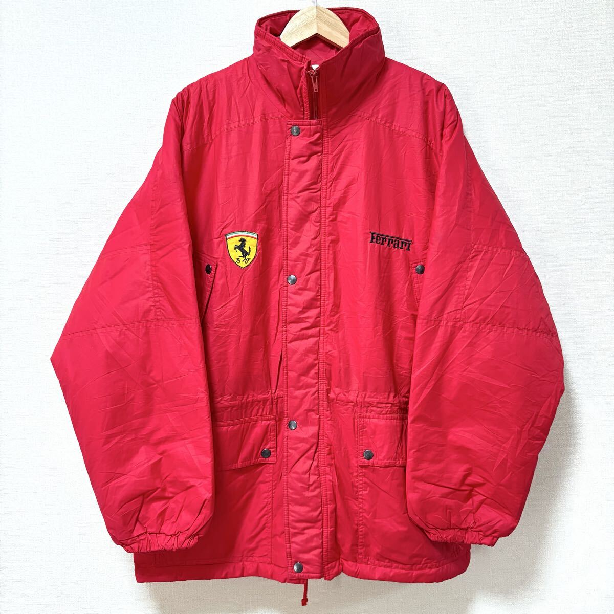 ビッグシルエット◎【Ferrari】フェラーリ 中綿 ジャケット ジャンパー ブルゾン アウター ロゴ 古着 レアレッド 赤 メンズ M/Y36139SS拍卖