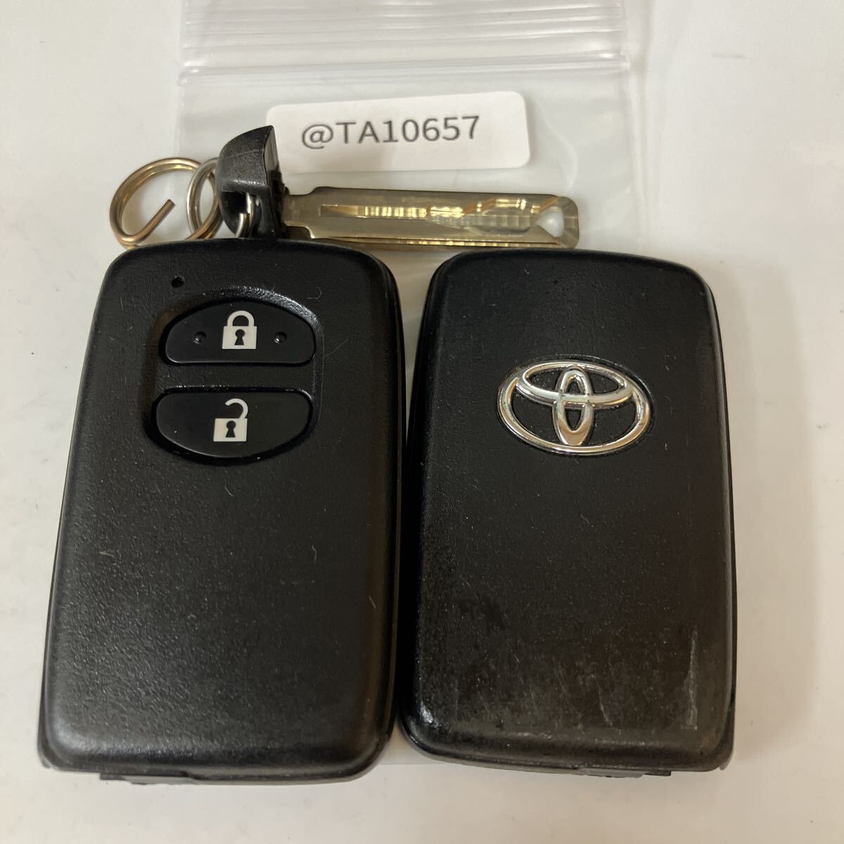 @TA10657 トヨタ 純正 キーレス リモコン 2ボタン 基盤271451-5300プリウス 30 アクア NCP10 ヴィッツ KSP130 アルファ フィールダー等拍卖