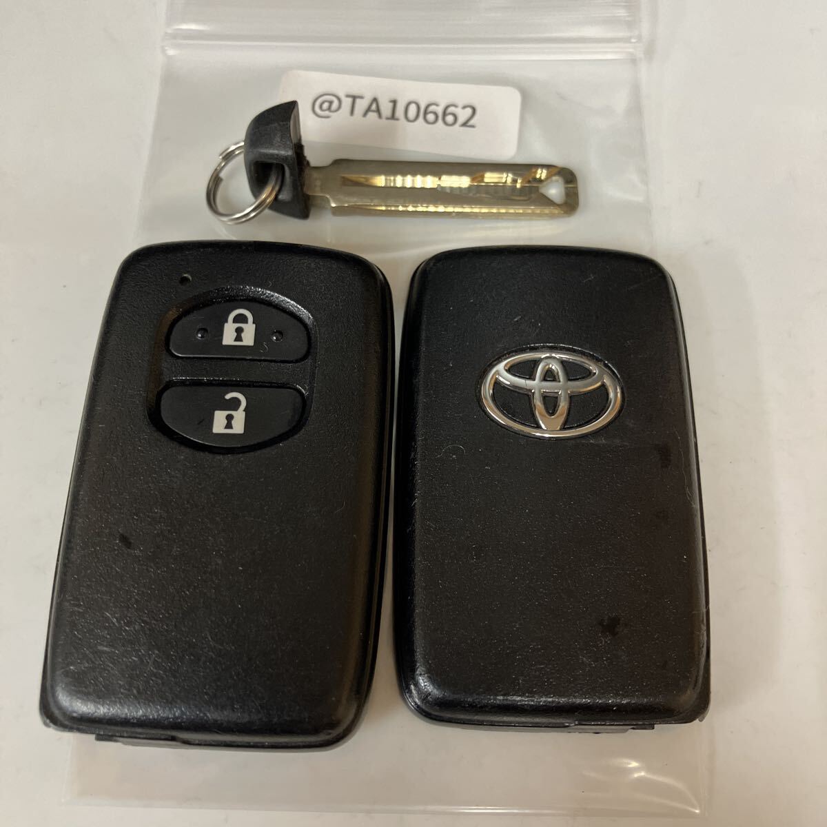 @TA10662 トヨタ 純正 キーレス リモコン 2ボタン 基盤271451-5300プリウス 30 アクア NCP10 ヴィッツ KSP130 アルファ フィールダー等拍卖