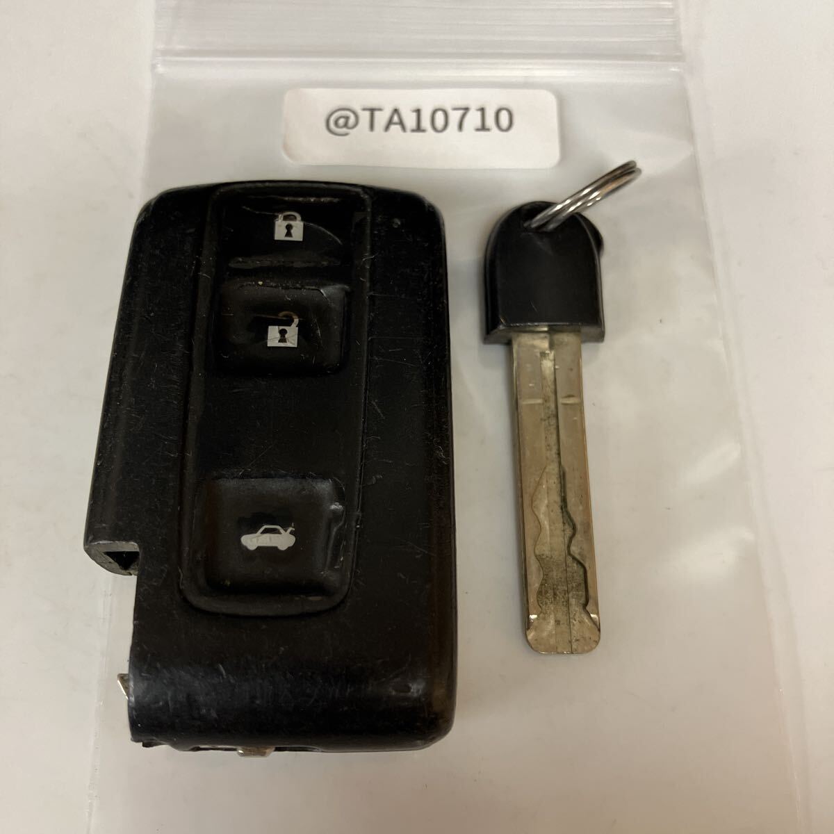 @TA10710 トヨタ純正 キーレス リモコン スマートキー GRS180 GRS182 GRS184 18系 クラウン ロイヤル アスリート等3ボタン トランク拍卖
