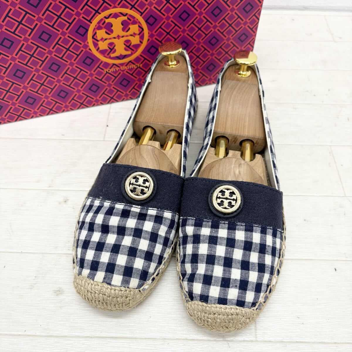 M28〓 ①箱付き TORY BURCH トリーバーチ エスパドリーユ レディース サズ8M チェック柄 ホワイト ネイビー 靴 シューズ カジュアル拍卖