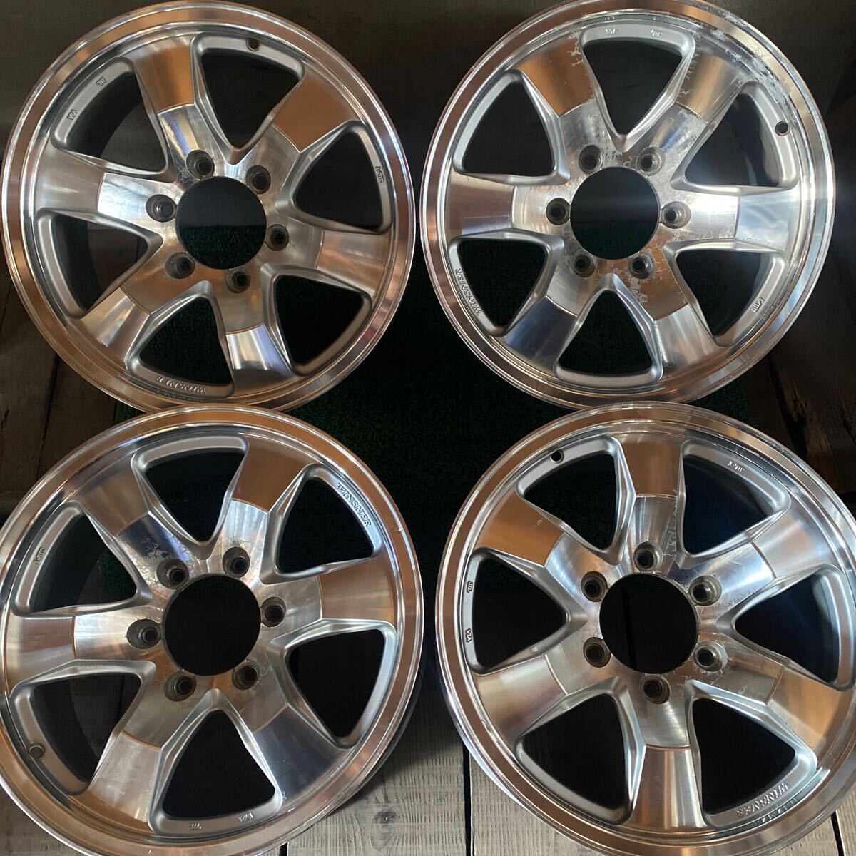 WEDSホイール ランクル ハイエース 17インチ 17×7.5J+24 PCD139.7-6H ハブ;110mm 沖縄離島発送不可拍卖