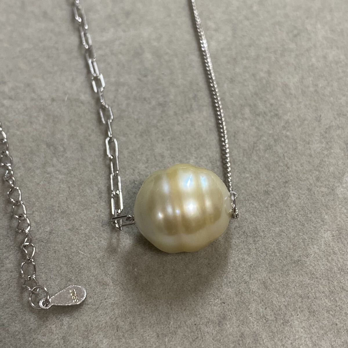 白蝶真珠 大珠 南洋金珠 ネックレス ペンダントトップ 天然拍卖