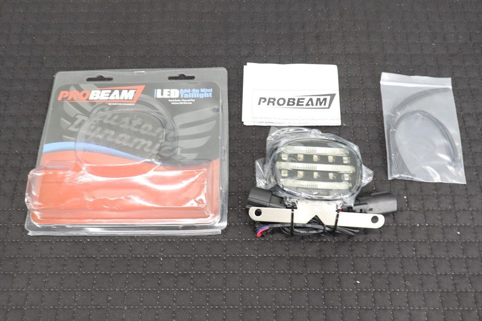 329052 ハーレー FLHX FLTRX 14~23年 カスタムダイナミクス LEDテールランプ 2010-1402拍卖