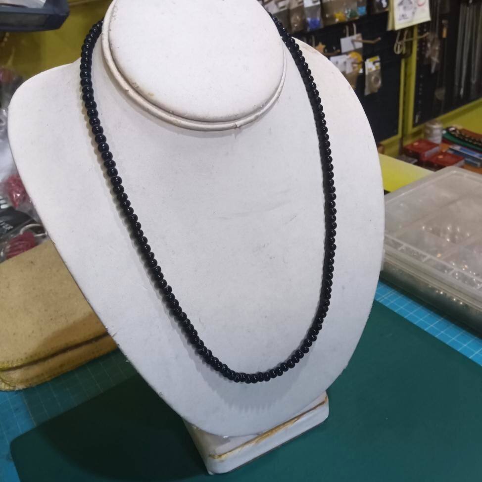 ホワイトハーツビーズ ネックレス!黒拍卖