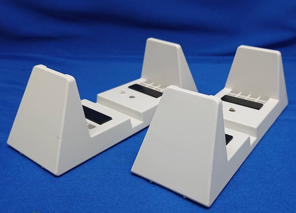 富士通 ESPRIMO用縦置きスタンド ネジ付き FUJITSU ⑫拍卖