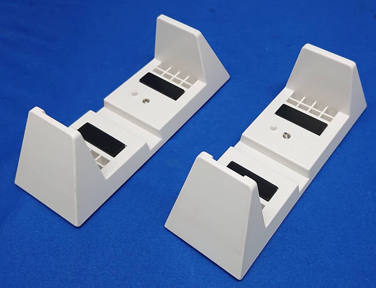 富士通 ESPRIMO用縦置きスタンド ネジ付き FUJITSU ⑨拍卖