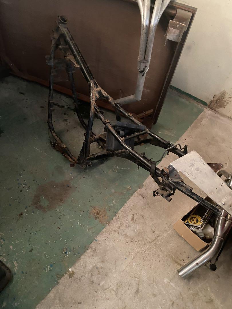 GPZ400f フレーム拍卖