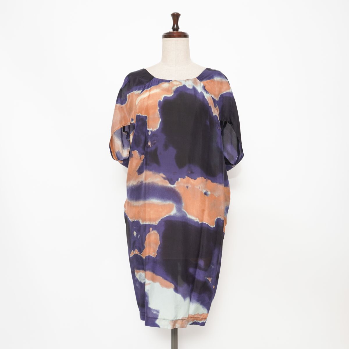 EFI シルク100% 水彩タッチ総柄シアーワンピース ドレス 膝丈 裏地なし フランス製 レディース ネイビー系 サイズM*GD1138拍卖