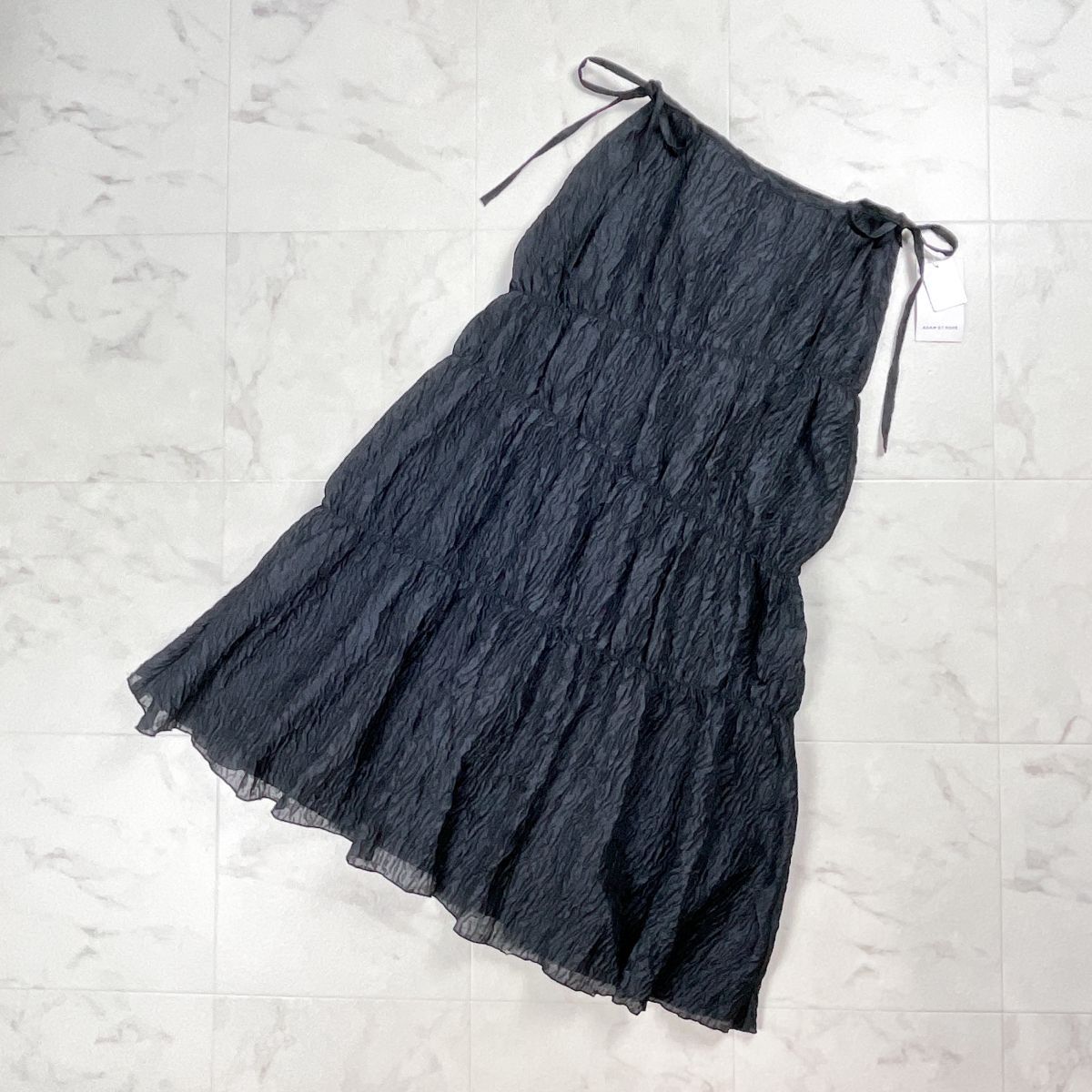 新品未使用タグ付 ADAM ET ROPE' アダムエロペ フクレジャガードシャーリングスカート フレア ロング丈 黒 ブラック サイズ38*GD136拍卖