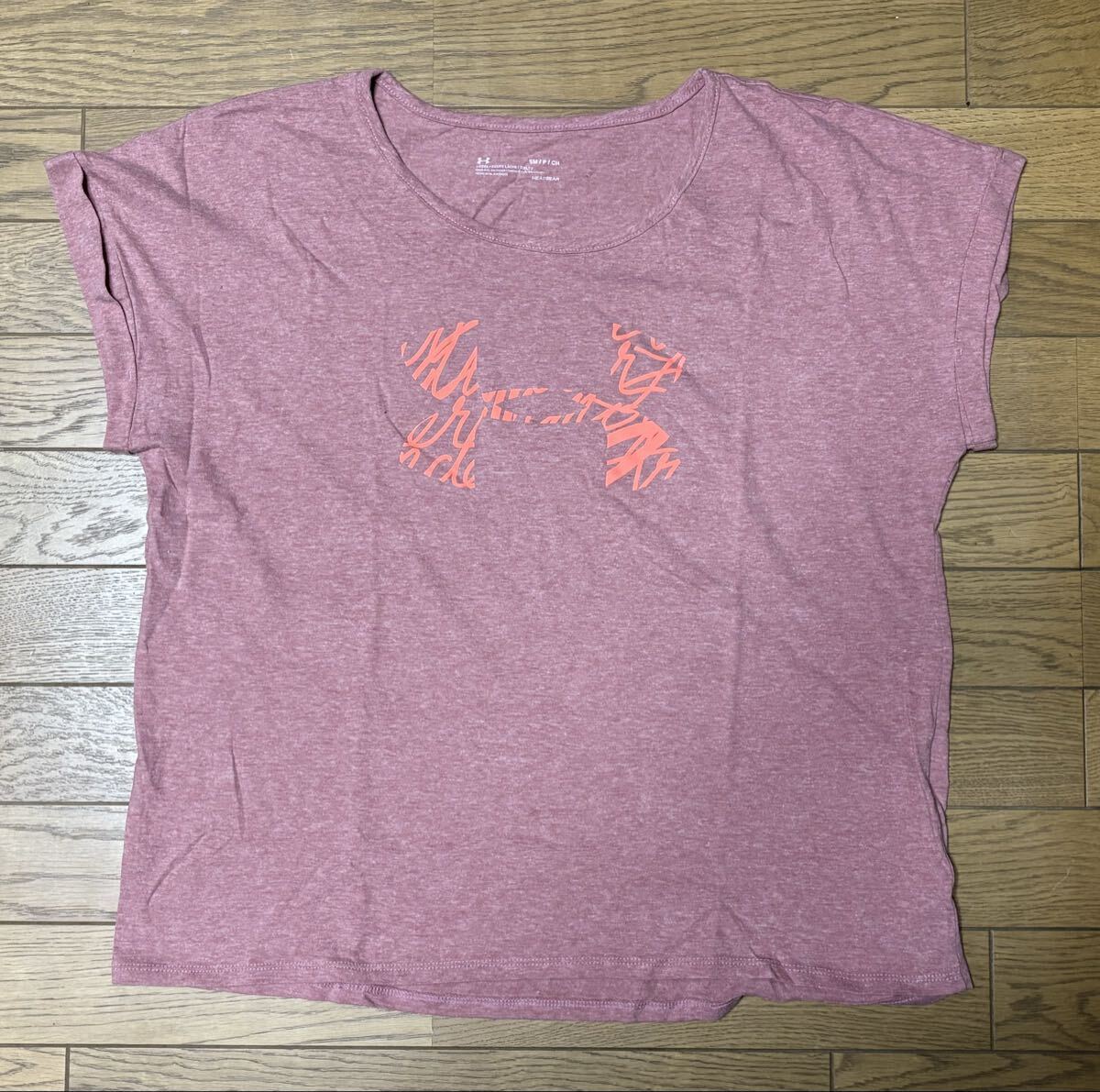 UNDER ARMOUR WOMEN’S SHORT SLEEVE T-SHIRTS size-SM(着丈60身幅57) 中古(美品) 送料無料 NCNR拍卖
