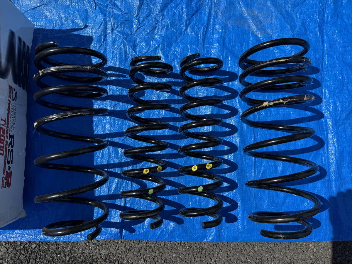 トヨタ ランドクルーザー 純正サスペンションコイル拍卖