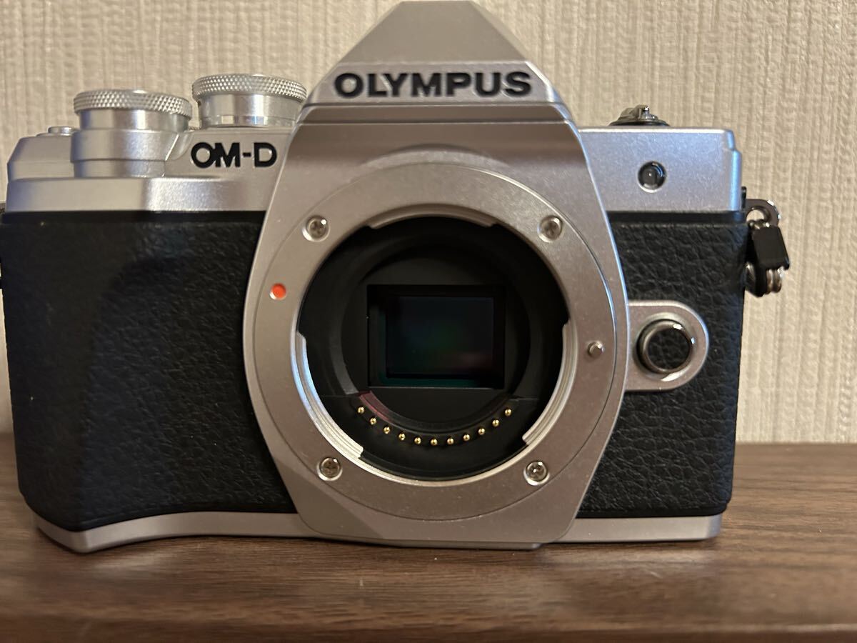 【美品】OLYMPUS OM-D EM-10Ⅲ ボディ拍卖