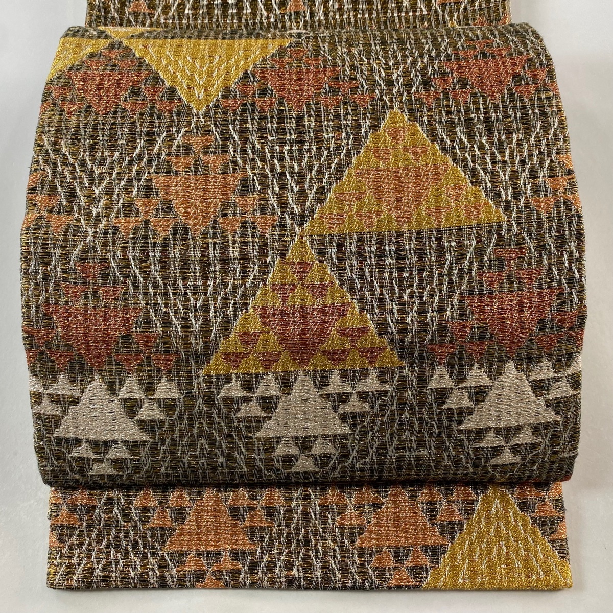 袋帯 美品 逸品 誉田屋源兵衛 落款 鱗 幾何学 金銀糸 箔 茶色 六通 正絹 【中古】拍卖