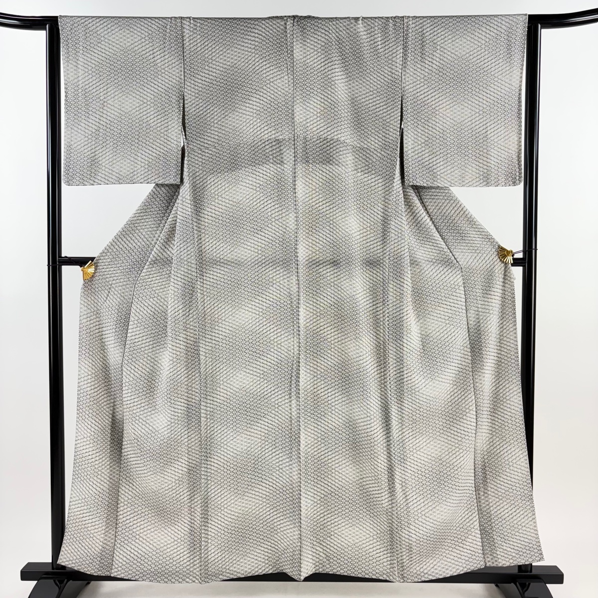 小紋 身丈156cm 裄丈64cm M 単衣 麻の葉 灰白 正絹 秀品 【中古】拍卖