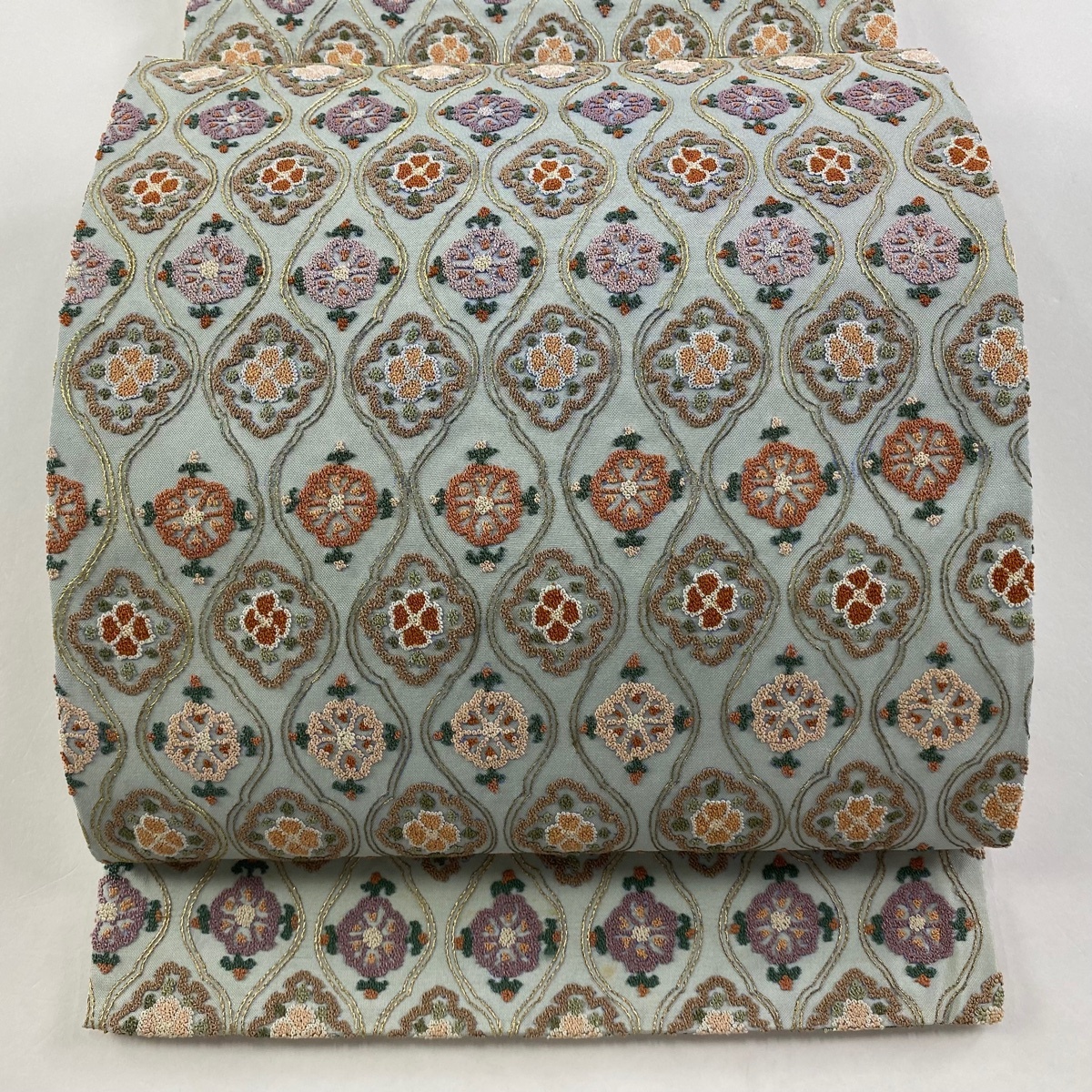 袋帯 逸品 立涌 草花 相良刺繍 金糸 灰緑 全通 正絹 【中古】拍卖