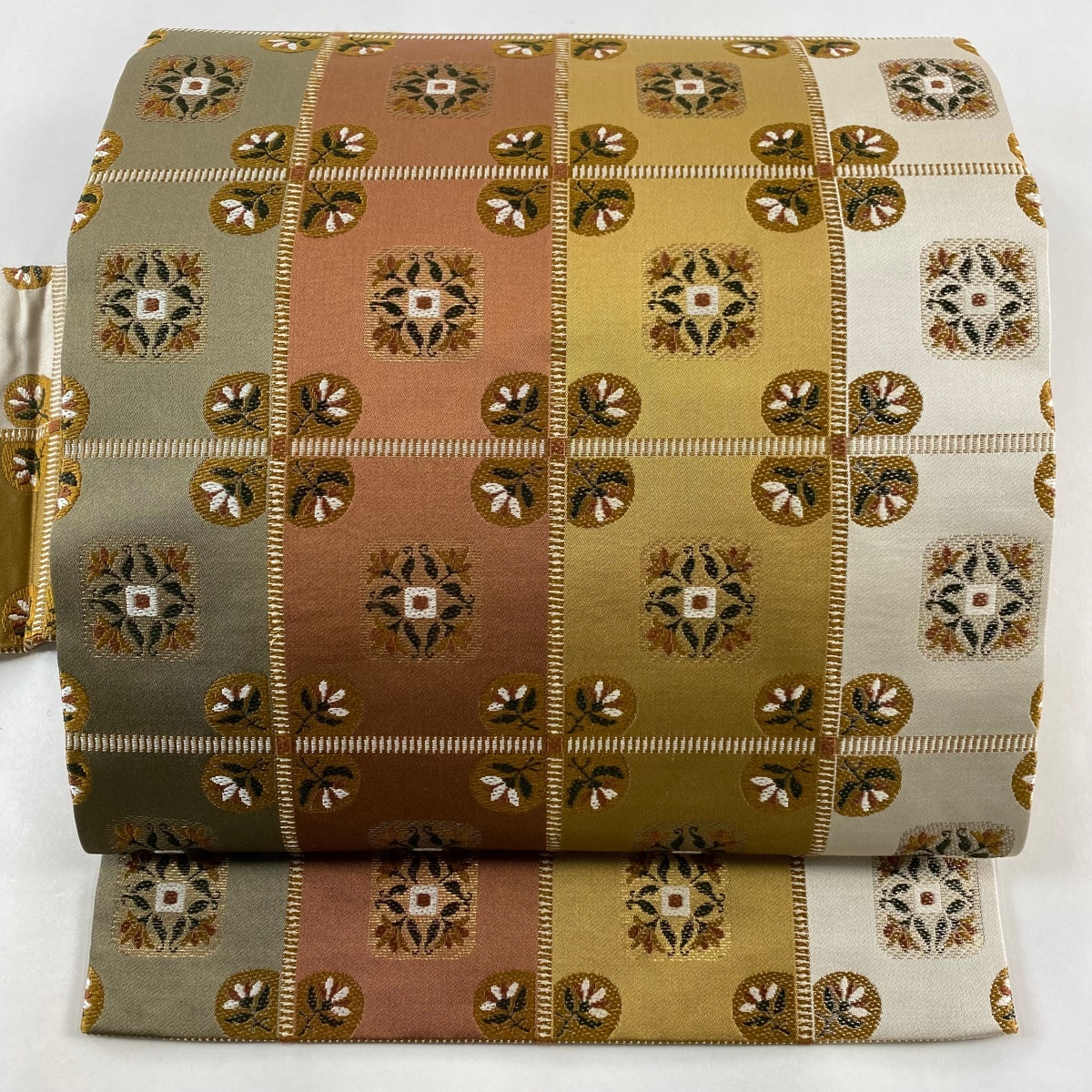 名古屋帯 美品 優品 関西仕立て 草花 格子 箔 茶色 正絹 【中古】拍卖