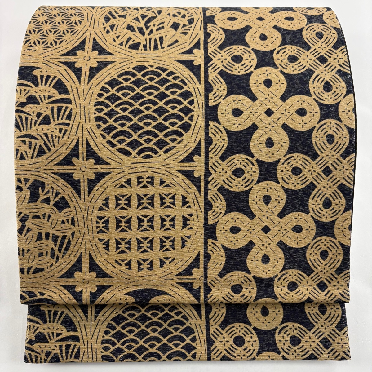 袋帯 美品 秀品 有職文様 笹 金糸 墨色 全通 正絹 【中古】拍卖