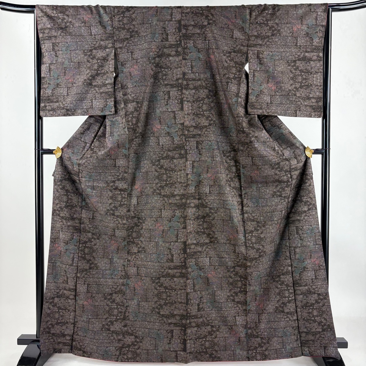 大島紬 身丈166.5cm 裄丈66cm M 袷 純泥染 証紙 草花 段縞 焦茶色 正絹 美品 秀品 【中古】拍卖