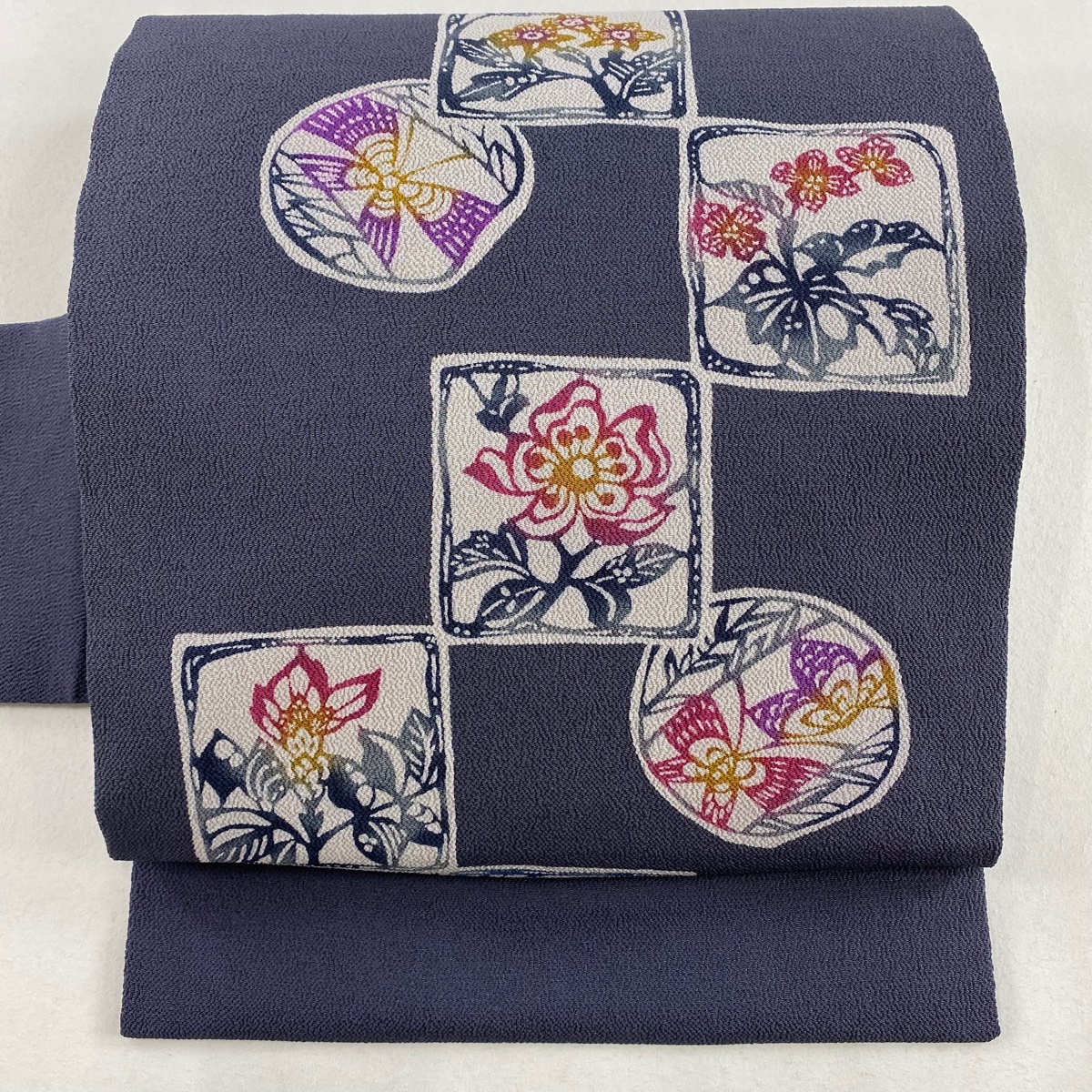 名古屋帯 秀品 草花 蝶 縮緬 青紫 正絹 【中古】拍卖