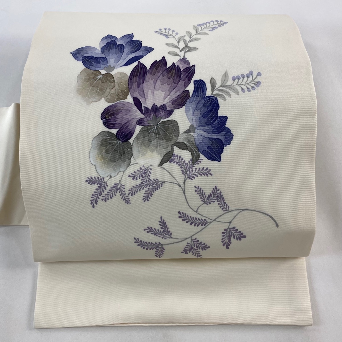 名古屋帯 秀品 落款 草花 金彩 クリーム 正絹 【中古】拍卖