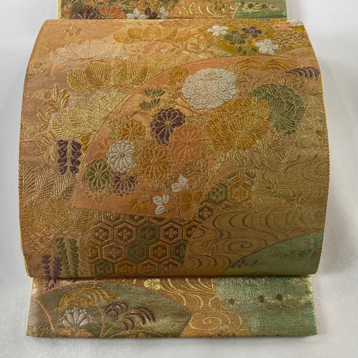 袋帯 美品 秀品 扇面 草花 箔 金糸 薄オレンジ 六通 正絹 【中古】拍卖