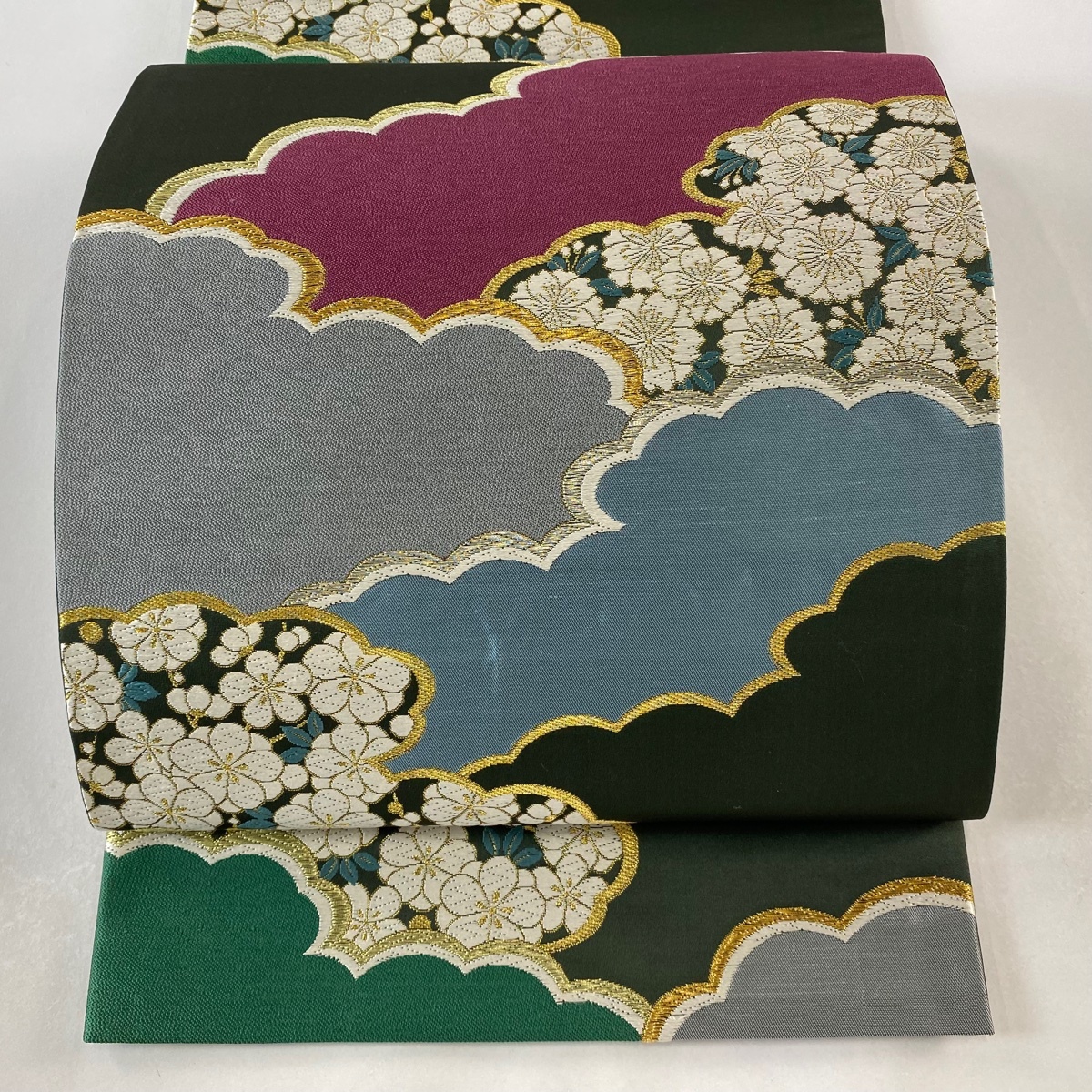 袋帯 美品 逸品 洛陽織物 落款 雲取桜梅文 金銀糸 深緑 六通 正絹 【中古】拍卖