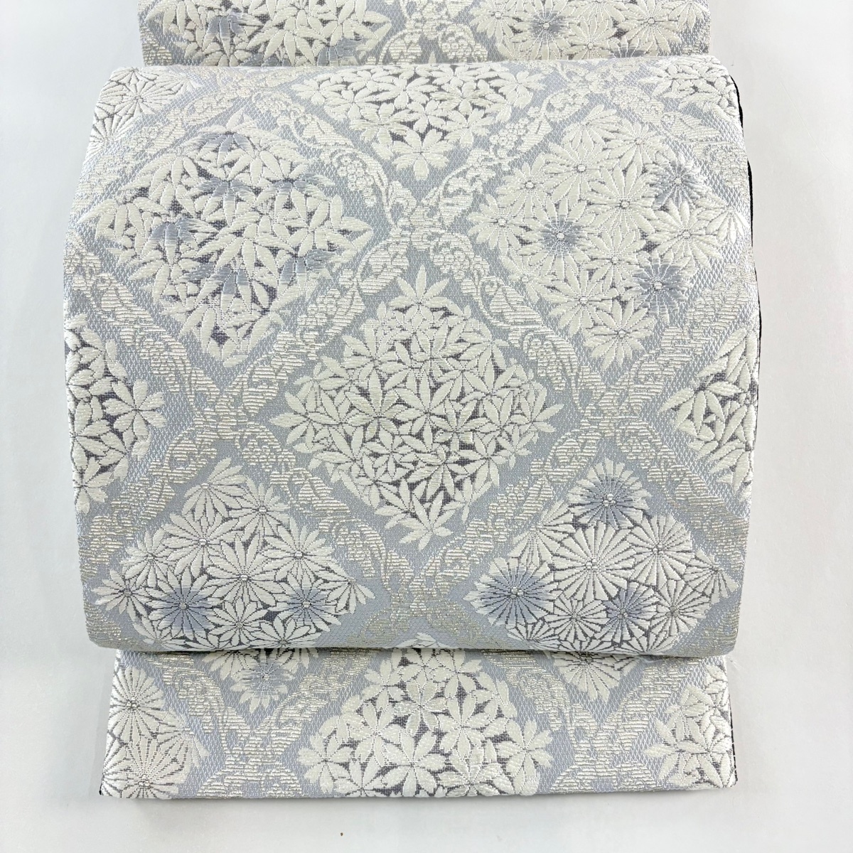 袋帯 美品 逸品 やまと 菊 桜 銀糸 灰色 六通 正絹 【中古】拍卖