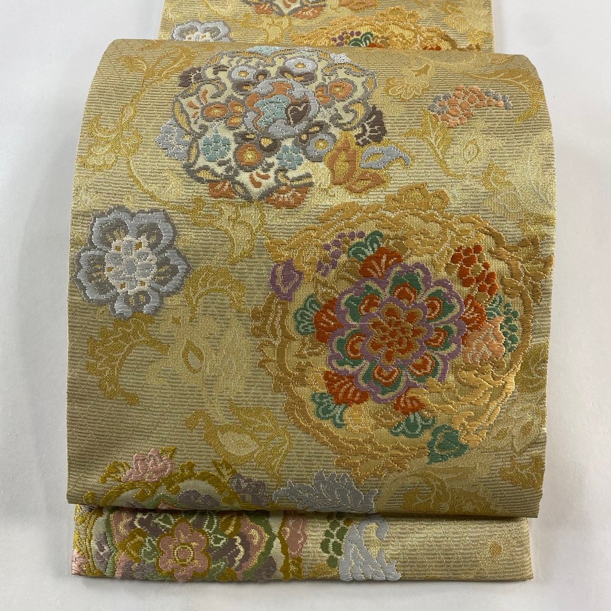 袋帯 美品 秀品 つづれ唐織 華文 花唐草 唐織 箔 金色 六通 正絹 【中古】拍卖