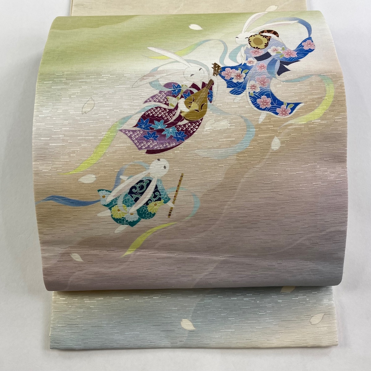 袋名古屋帯 美品 逸品 うさぎ 花びら クリーム 正絹 【中古】拍卖