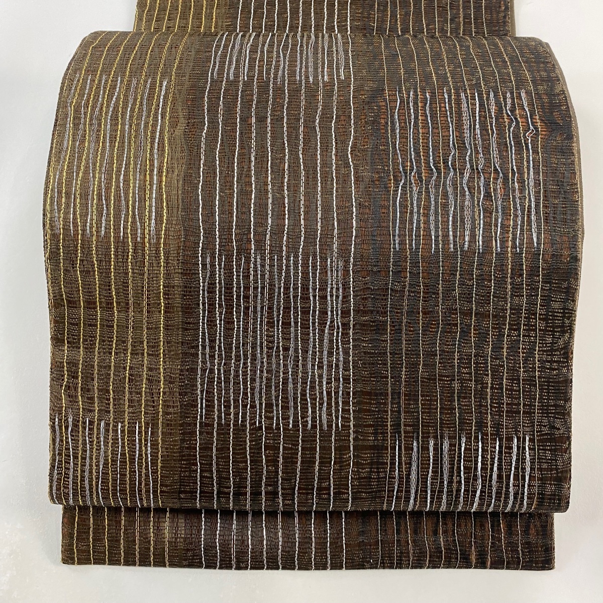 袋帯 秀品 縞 変わり市松 金銀糸 焦茶色 全通 正絹 【中古】拍卖