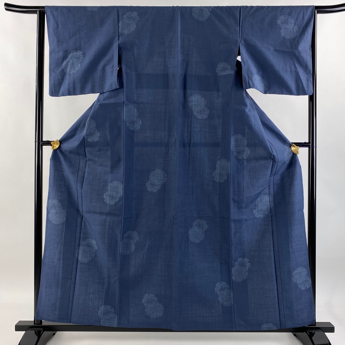 紬 身丈158.5cm 裄丈64cm M 単衣 雪輪 亀甲絣 藍色 正絹 美品 秀品 【中古】拍卖