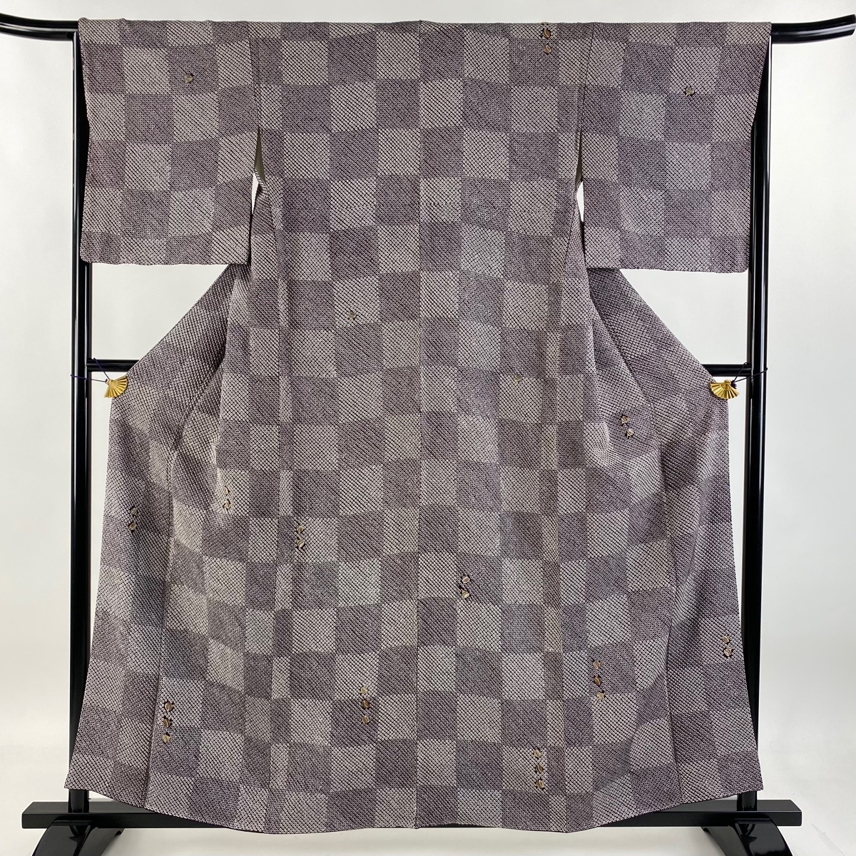 小紋 身丈159cm 裄丈65.5cm M 袷 駒 市松 刺繍 絞り 紫 正絹 美品 秀品 【中古】拍卖