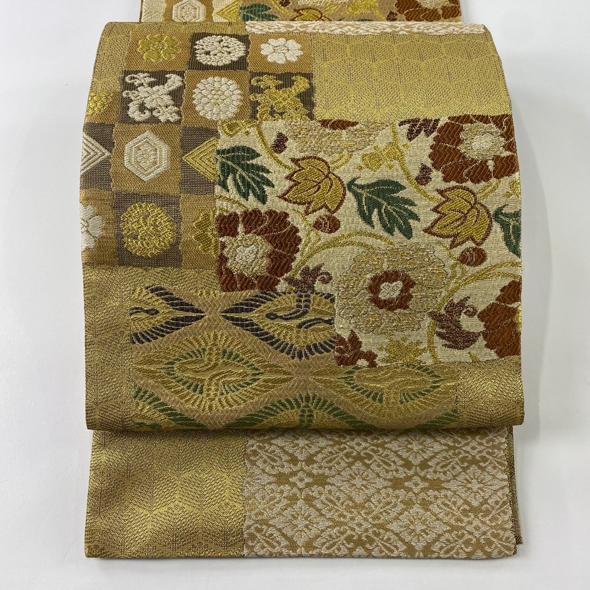 袋帯 美品 秀品 草花 宝尽くし 金糸 箔 金色 六通 正絹 【中古】拍卖