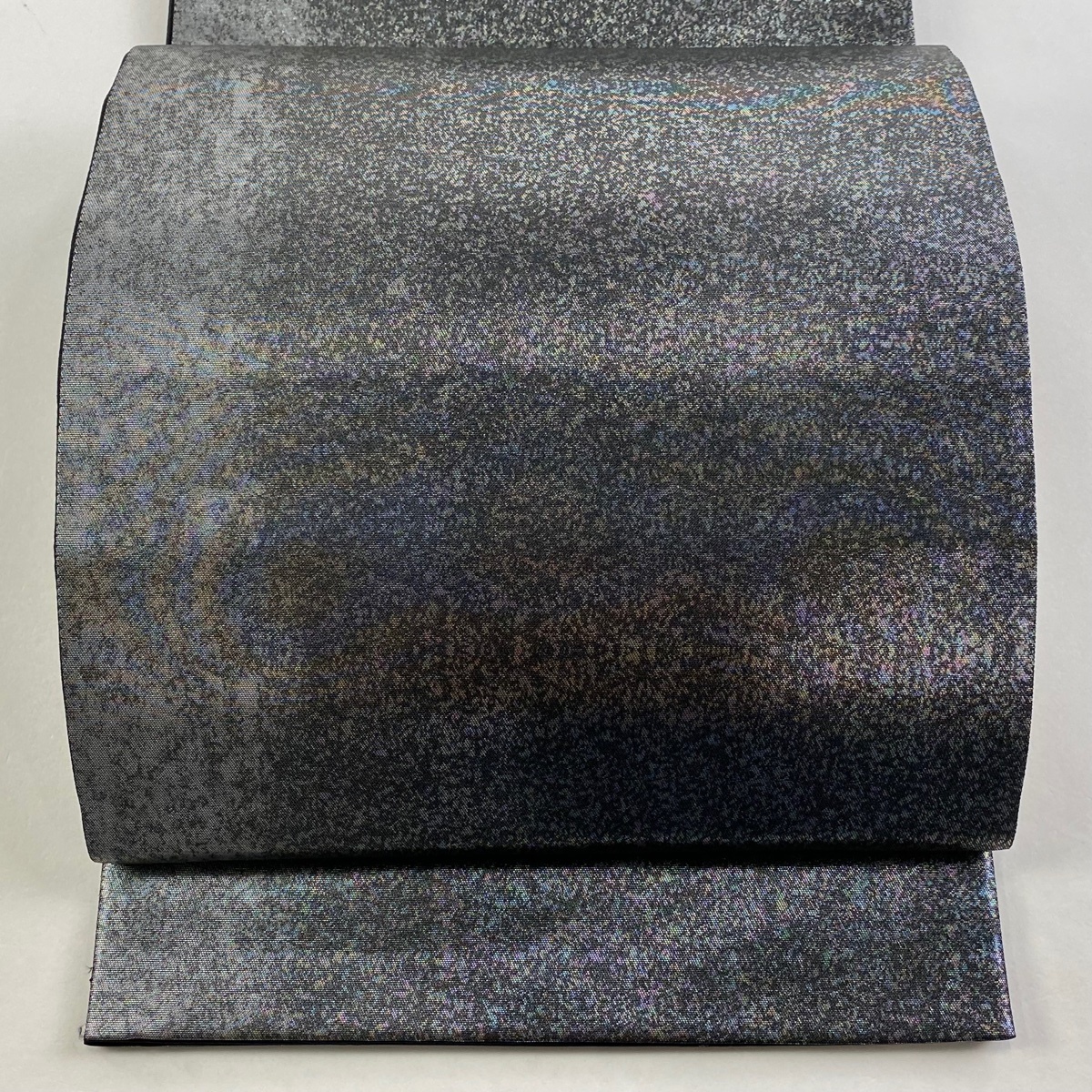 袋帯 美品 名品 落款 小篠綾子 幾何学模様 箔 黒灰 六通 正絹 【中古】拍卖