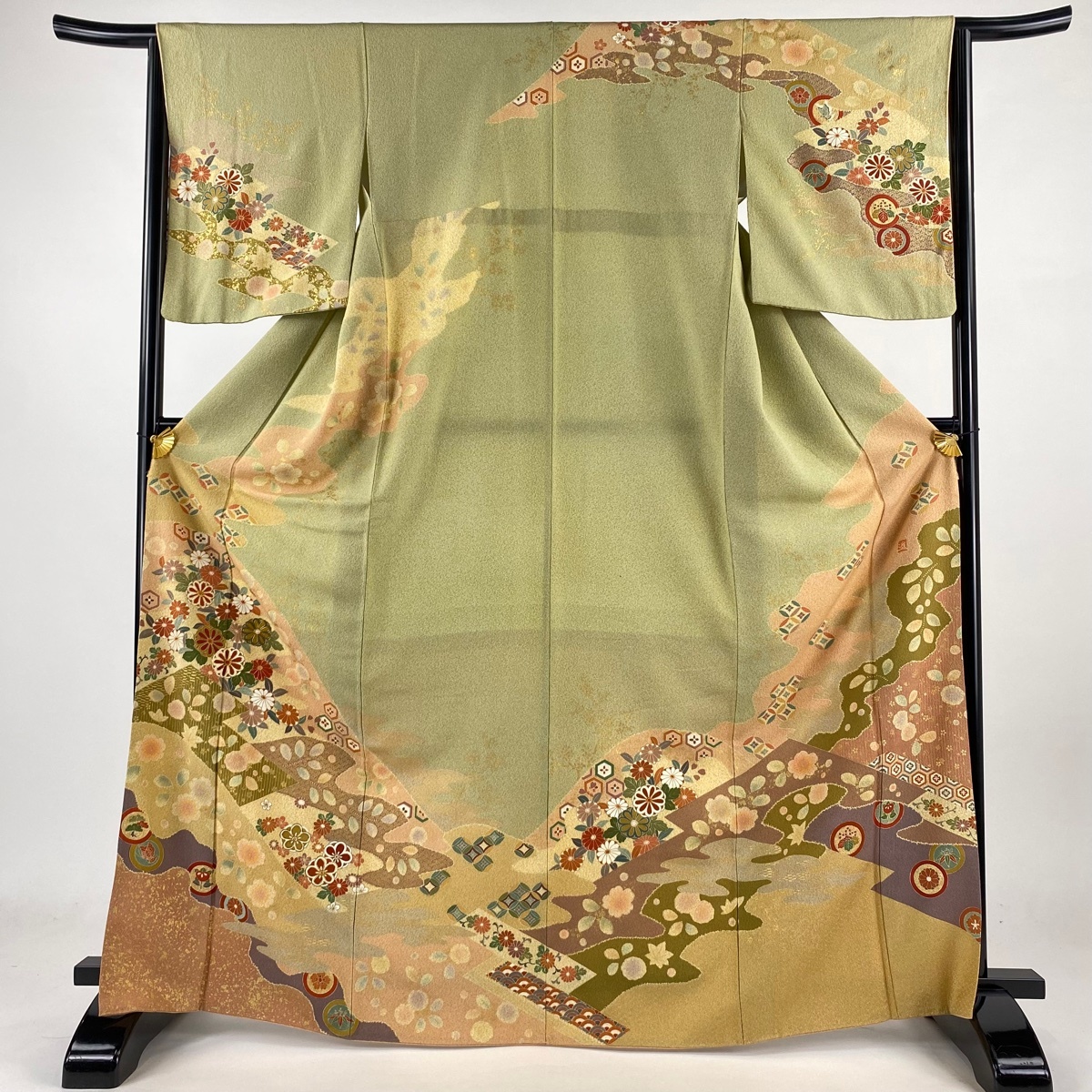 訪問着 身丈168.5cm 裄丈64cm M 袷 落款 菊 草花 金糸 金彩 薄緑 正絹 名品 【中古】拍卖