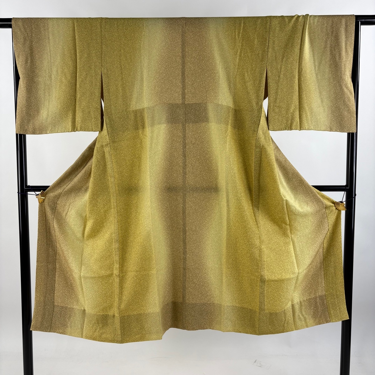 長襦袢 身丈131cm 裄丈66cm M やまと 幾何学 ぼかし からし色 正絹 秀品 【中古】拍卖