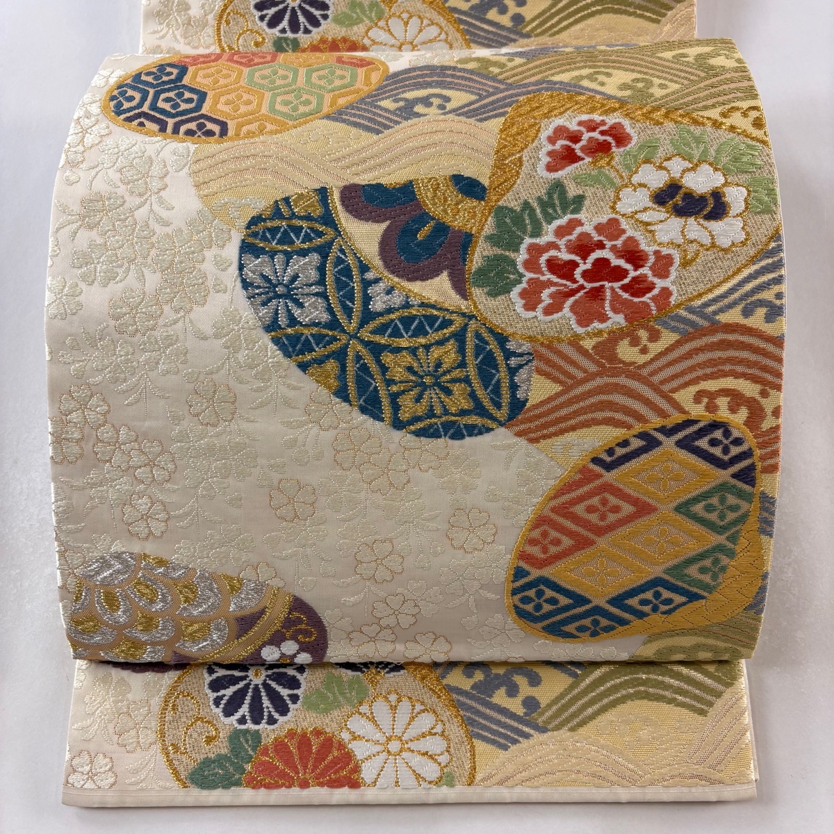 袋帯 美品 秀品 貝合わせ 花 金銀糸 箔 クリーム 六通 正絹 【中古】拍卖