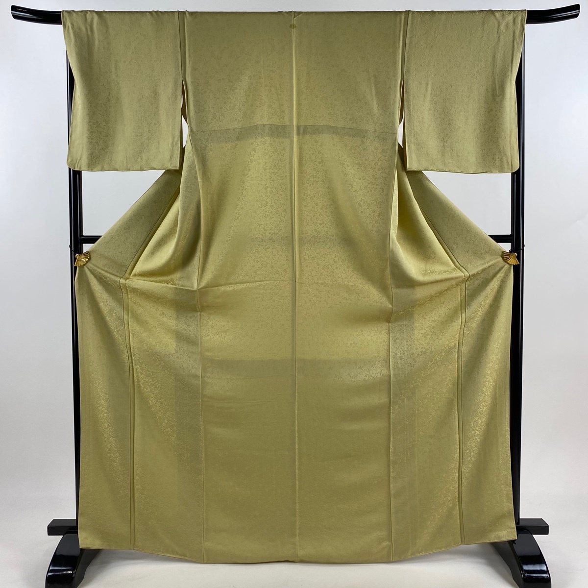 色無地 身丈170cm 裄丈67cm M 袷 地紋 抹茶色 正絹 秀品 一つ紋 【中古】拍卖