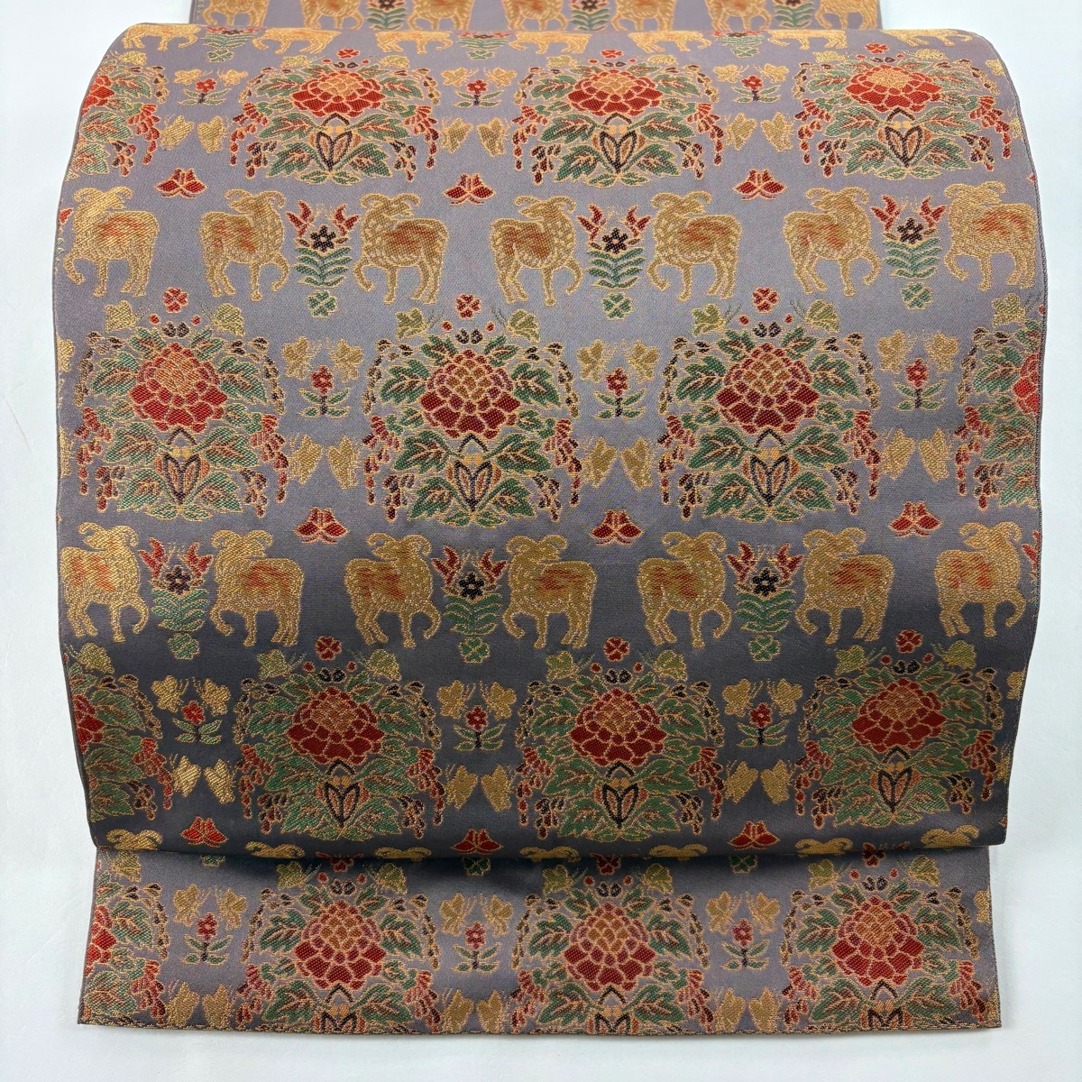 袋帯 秀品 落款 あらいそ 関西仕立て 動物 草花 箔 灰紫 全通 正絹 【中古】拍卖