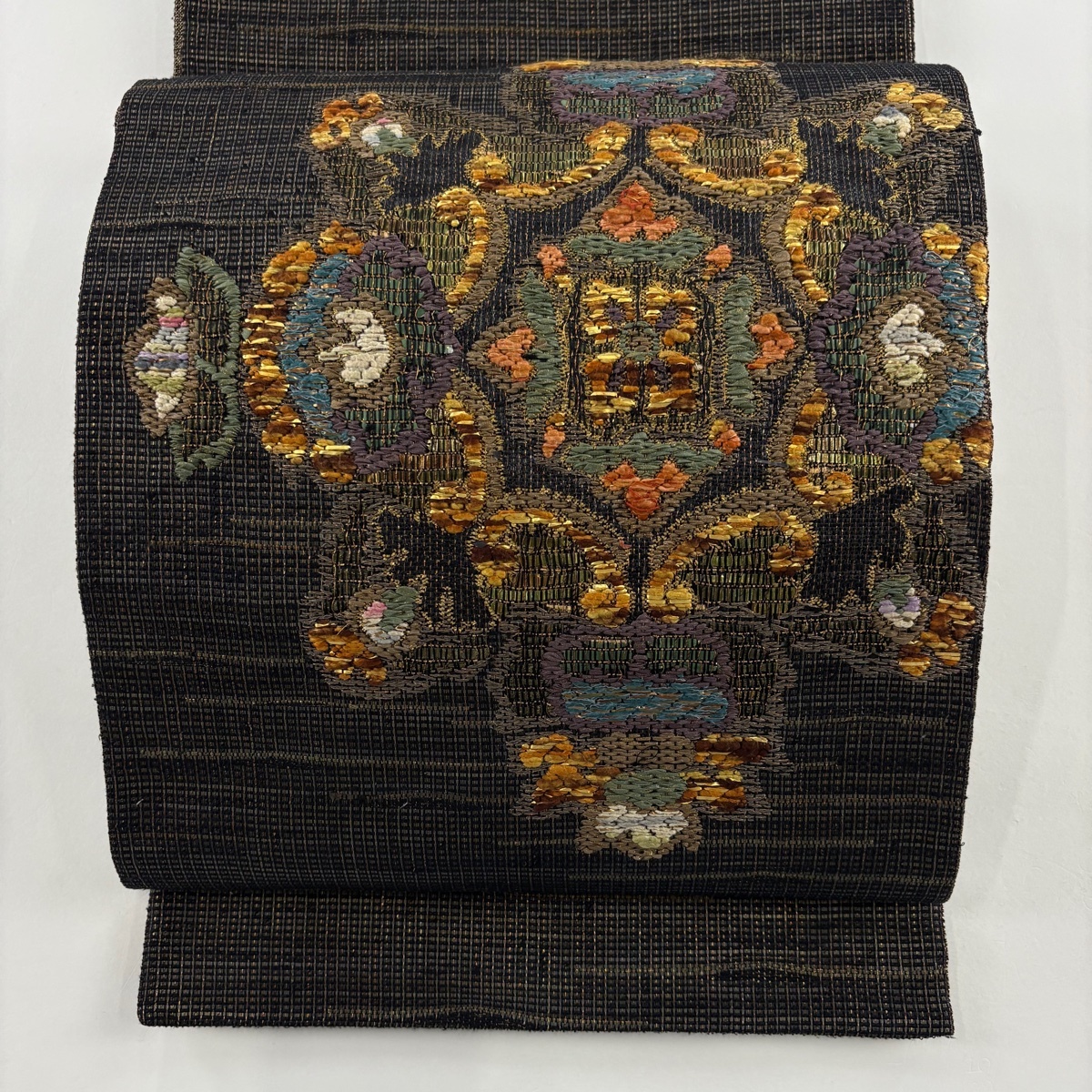 袋帯 秀品 華文 箔 墨色 お太鼓柄 正絹 【中古】拍卖