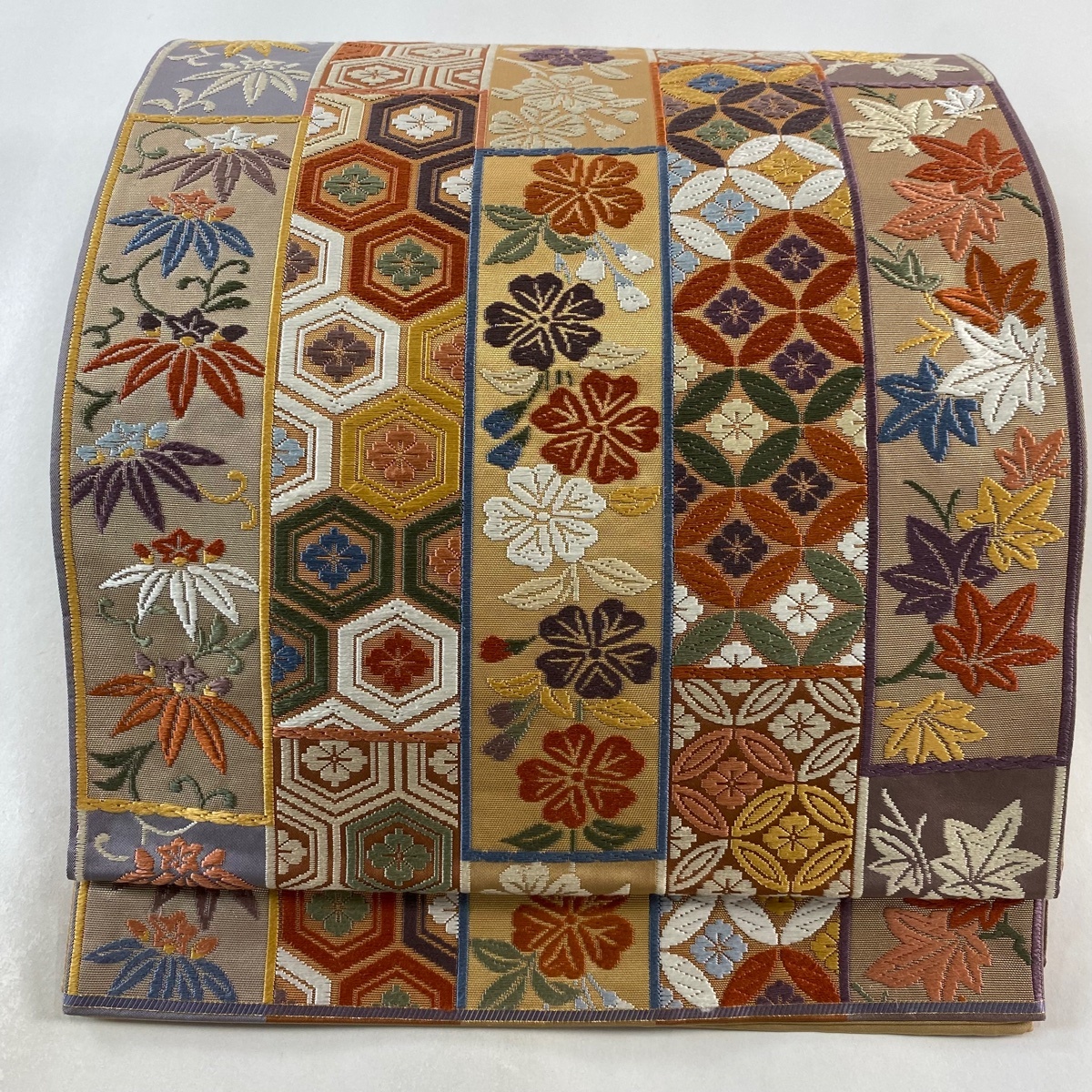 袋帯 美品 秀品 桜 七宝 箔 唐織 山吹茶色 六通 正絹 【中古】拍卖