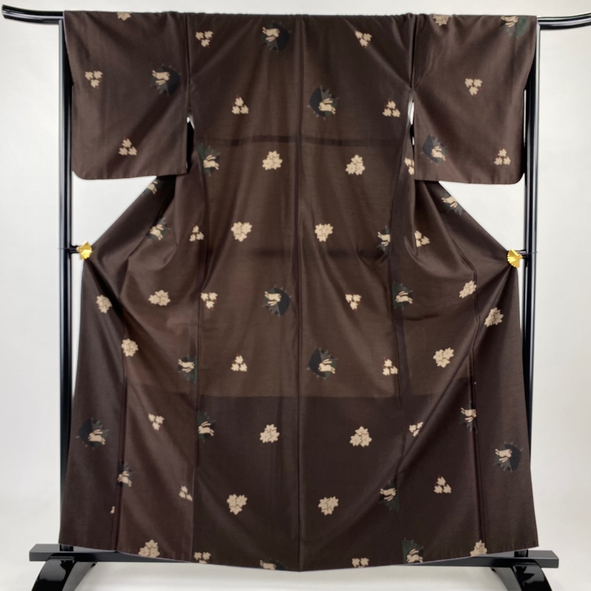 小紋 身丈162.5cm 裄丈66cm M 袷 紬地 洗える着物 うさぎ 糸巻き 焦茶色 化繊 優品 【中古】拍卖