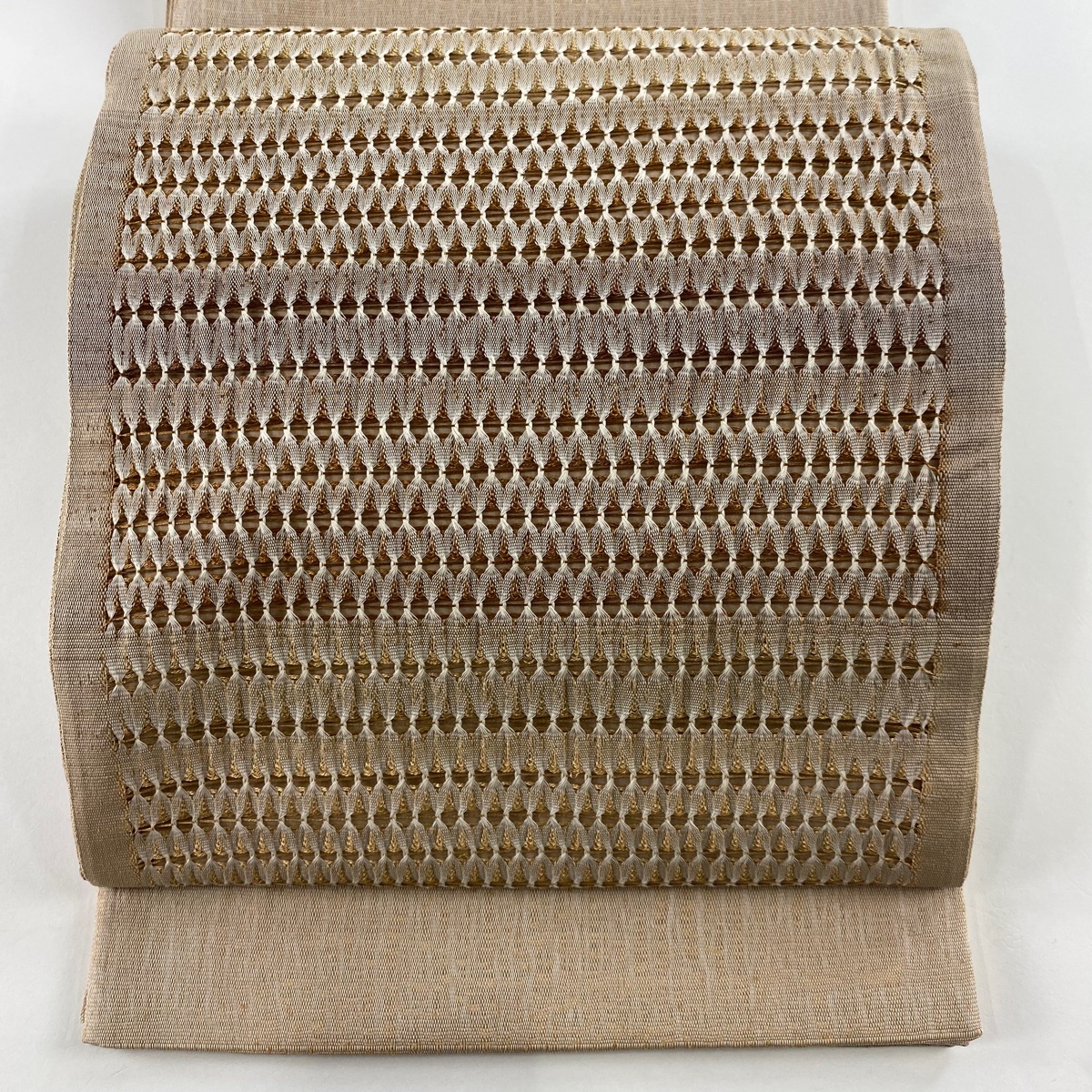 袋帯 美品 秀品 関西仕立て 幾何学模様 薄茶色 お太鼓柄 正絹 【中古】拍卖