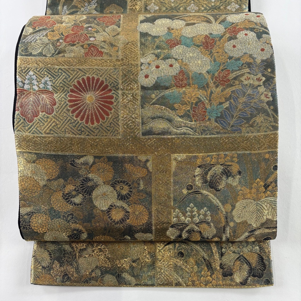 【美品】 袋帯 秀品 菊 桐 箔 金銀糸 金色 六通 正絹 【中古】拍卖