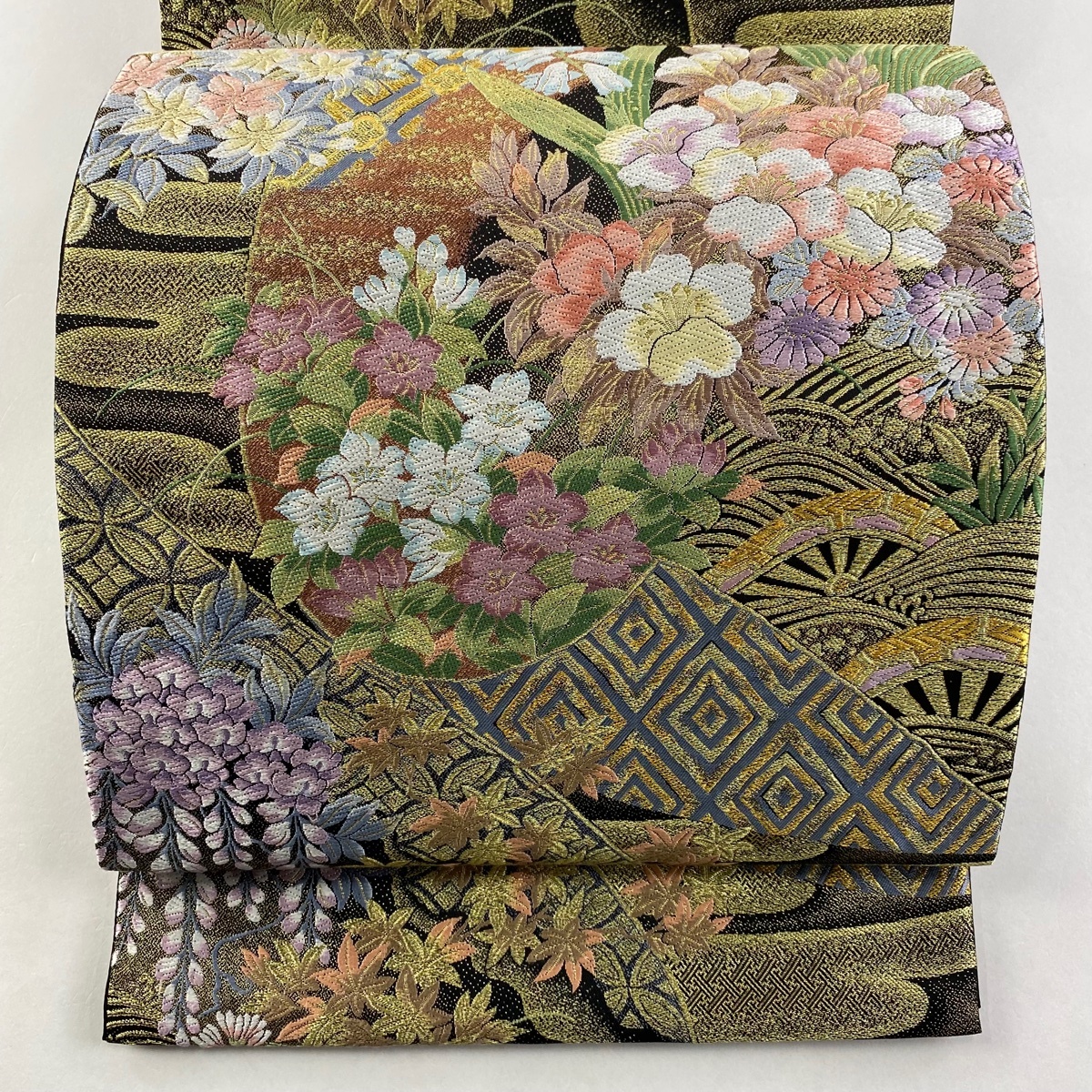 袋帯 美品 秀品 草花 片輪車 刺繍 金糸 黒 六通 正絹 【中古】拍卖