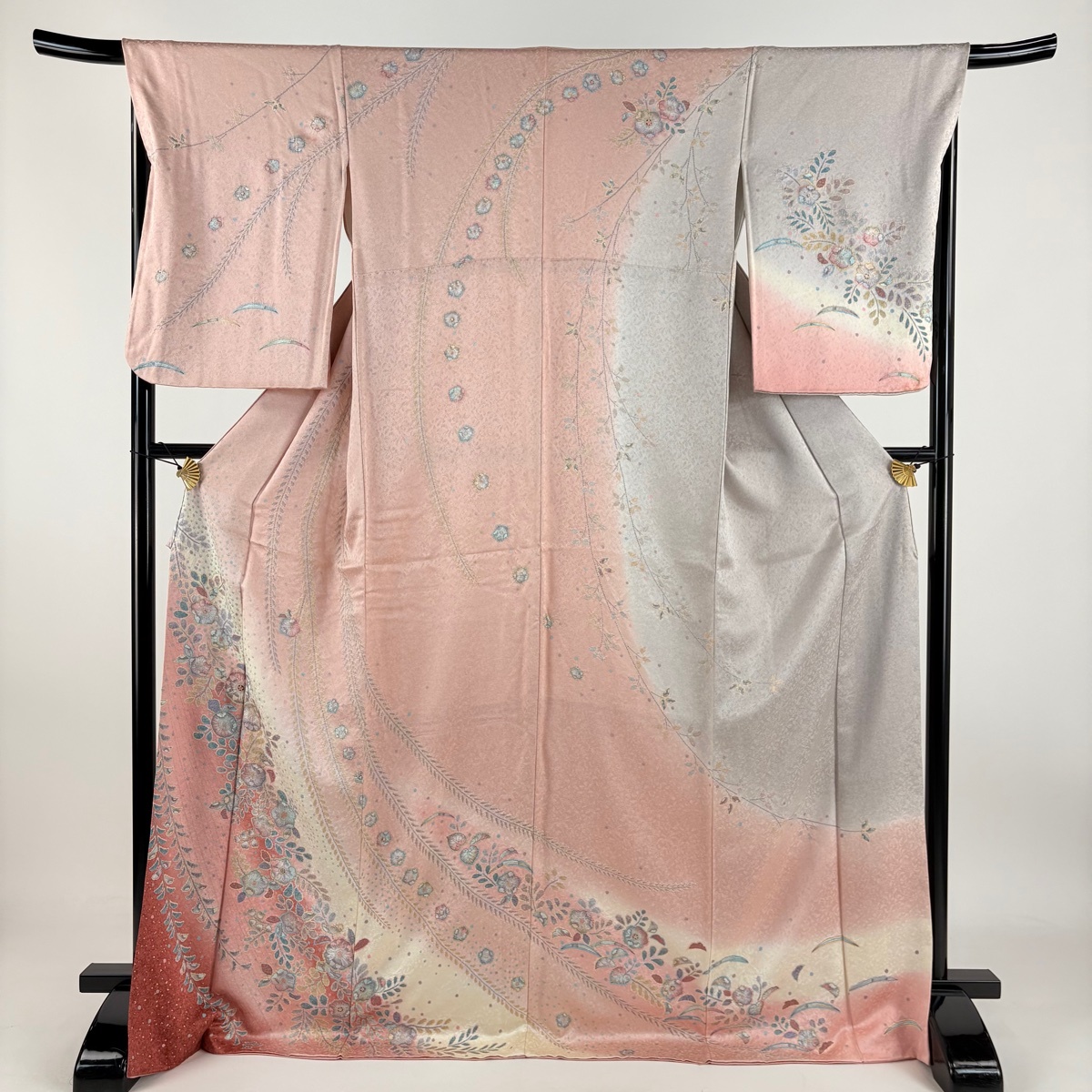 訪問着 身丈172cm 裄丈68cm L 袷 辻が花柄 藤 金彩 ぼかし ピンクベージュ 正絹 名品 【中古】拍卖