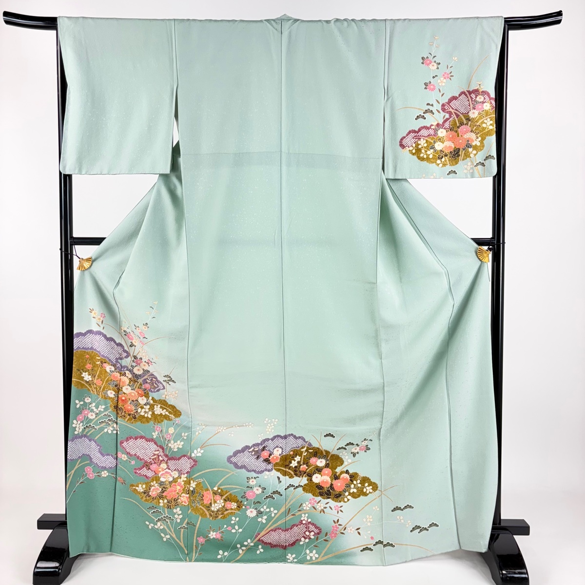 訪問着 身丈170cm 裄丈66cm M 袷 菊 雲文 金彩 ぼかし 薄緑 正絹 秀品 【中古】拍卖